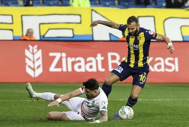 ankaragucu-bir-ust-turda-amedspora-gol-olup-yagdilar-1667923256662.jpeg Ankaragücü bir üst turda! Amedspor'a gol olup yağdılar-2