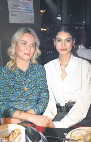 Lider Şahin'in sevgilisi Ecem Çırpan kayınvalidesi Didem Şahin ile mutluluk pozları verdi