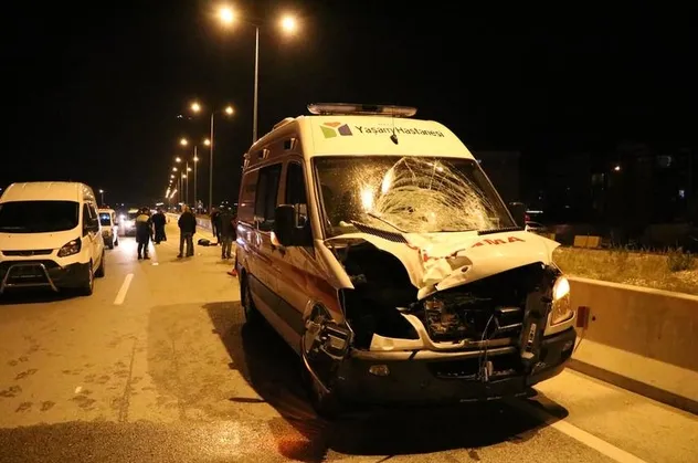 Antalya'da korkunç kaza! Metrelerce savruldu