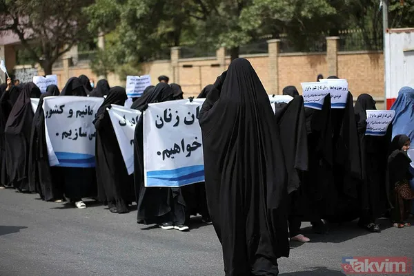 Afgan kadınlar Kabil Eğitim Üniversitesi’nde Taliban’a destek programı düzenledi - 39