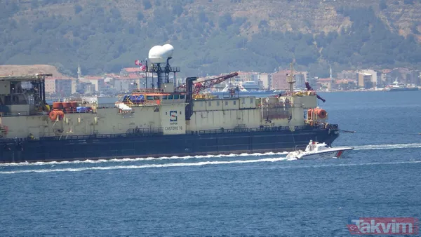 Karadeniz gazını karaya çıkarmak için deniz tabanına boruları yerleştirecek 'Castoro 10' gemisi Çanakkale Boğazı'ndan geçti - 5