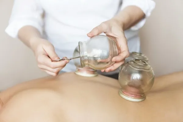 cin-cikarma-seansinda-dehset-sirtina-100-kez-oklava-vurulan-kadin-hayatini-kaybetti-1642067603966.jpg Cin çıkarma seansında dehşet! Sırtına 100 kez oklava vurulan kadın hayatını kaybetti-7