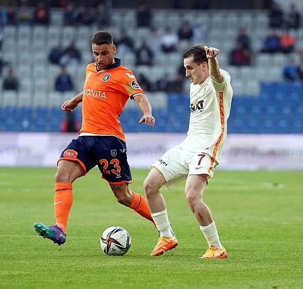 Başakşehir'de sessiz akşam! (Başakşehir 0-0 Galatasaray | MAÇ SONUCU ÖZET)-9