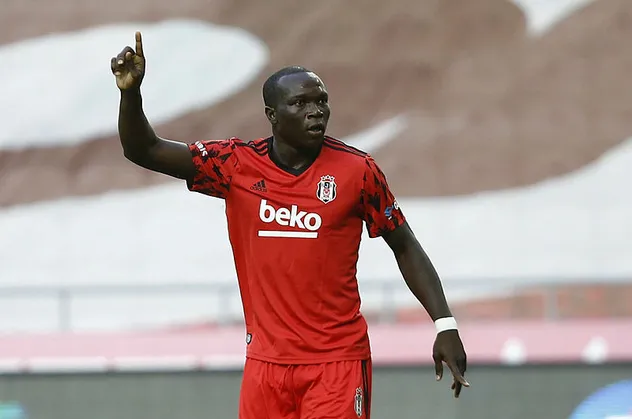 Aboubakar sözleşmesindeki sakatlık maddesini resmen açıkladı