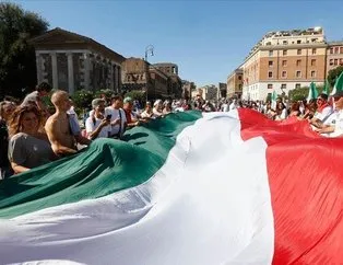 İtalya’da Kovid-19 önlemleri protesto edildi