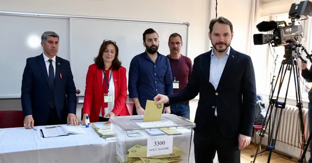 Bakan Albayrak oyunu kullandı