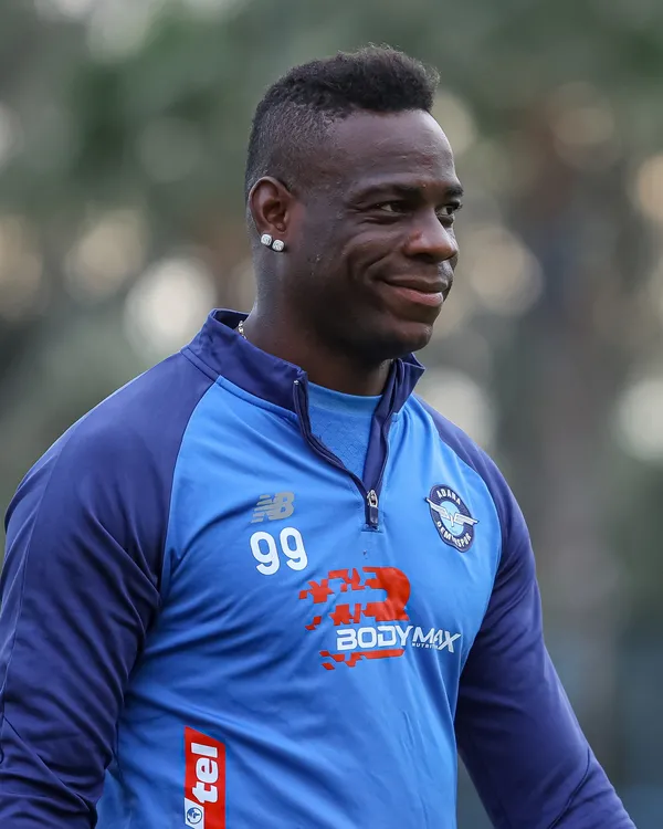 Adana Demirsporlu Mario Balotelli'nin Filistin'e destek mesajı sosyal medyada gündem oldu! Başkan Erdoğan'ın 'One minute' videosunu paylaştı-2
