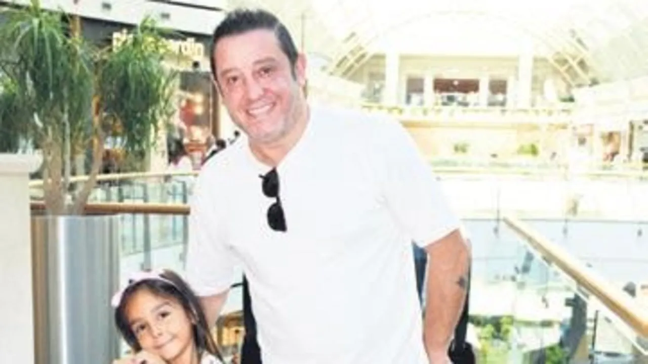 Nihat Kahveci, kızı Selin Kahveci ile AVM’de objektiflere yansıdı!