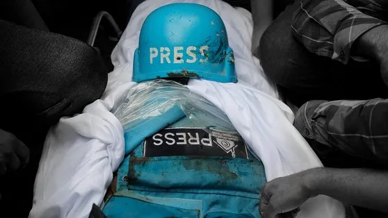 Terör devleti İsrail gazeteci Muhammed Jahjouh ve aile üyeleri katletti!