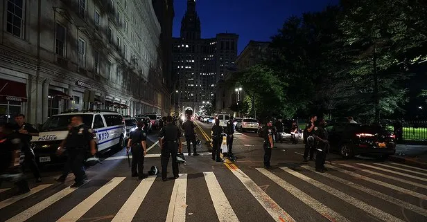 New York’u bir aydır işgâl eden protestocular dağıtıldı