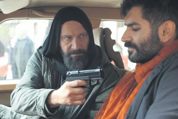 1645303153026.jpeg Yalnız Kurt’ta yıldırım projesi! 4. bölümünde yaşanan gelişmeler herkesi ekrana kilitledi-3