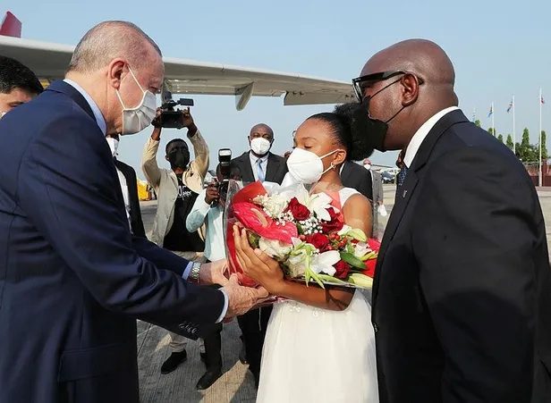 baskan-erdogan-kongo-demokratik-cumhuriyetinde-afrika-ziyareti-basladi-yatirimlar-ve-ticarette-yeni-firsatlar-1645374561814.jpeg