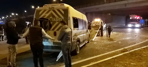 Eskişehir’de feci kaza! Fabrika işçilerini taşıyan minibüs otomobil ile çarpıştı: 8 yaralı-2