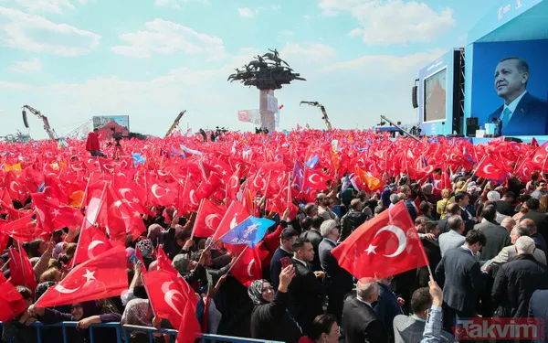 Türkiye Yüzyılı'nın şafağı söküyor! İzmir Gündoğdu Meydanı'nda tarihi kalabalık: Başkan Erdoğan için "Tayyip Baba" sloganları - 14