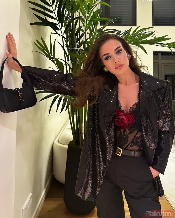 Bensu Soral iç gösteren dantelli üstüyle peş peşe yayınladı! Berfu Yenenler kayıtsız kalamadı! Hakan Baş’ın biricik eşi... - 8