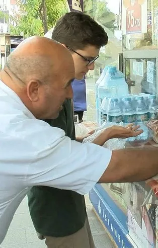 Vatandaşlardan İstanbul'daki Halk Ekmek zammına tepki