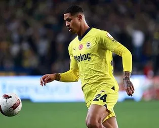 İkisinin de gözü Jayden’da