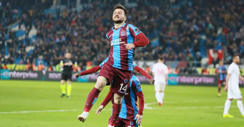 trabzonsporda-pes-pese-ayriliklar-devami-da-gelecek-1724251666637.jpg Murat Cem Akpınar