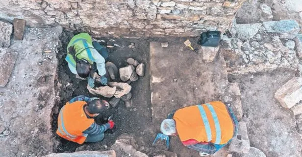 2 bin yıl geçmişten gelen Hermes heykeli gün yüzüne çıktı!