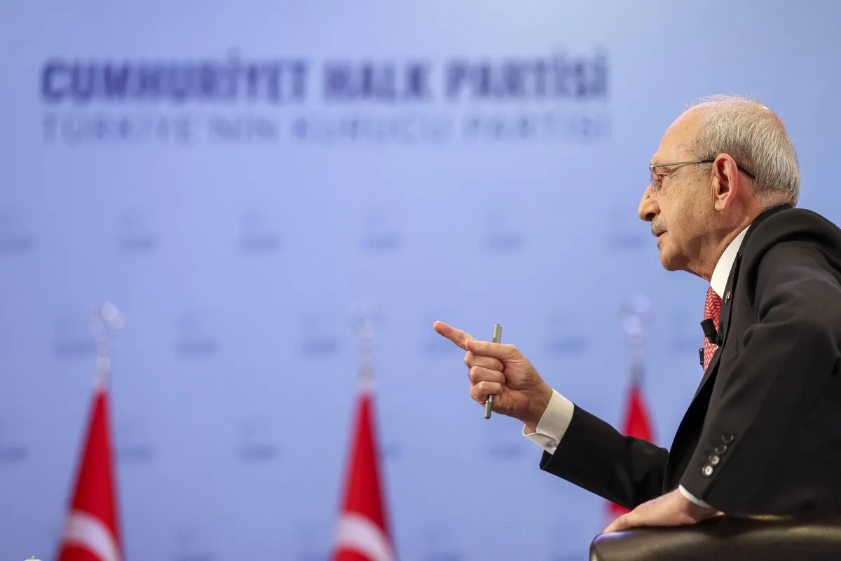 chpde-arinma-myk-ihrac-gundemiyle-toplandi-1784206640766.jpeg CHP MYK’dan teşkilatlara neşter: 8 il yönetimi görevden alındı-3