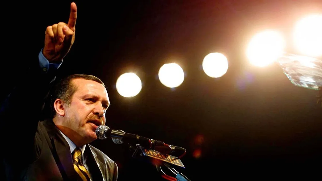 baskan-erdogan-dik-durdu-turkiye-kazandi-e-muhtiraya-giden-organize-surec-ve-367-garabeti-tarih-unutmuyor-takv-1777275319567.jpeg Başkan Erdoğan dik durdu Türkiye kazandı! E-muhtıra'ya giden organize süreç ve 367 garabeti | Tarih unutmuyor TAKVİM hatırlatıyor-10