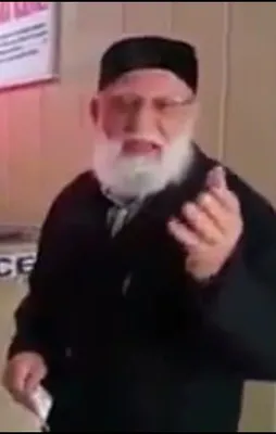 Yaşlı amcadan Emin Çapa'ya kapak