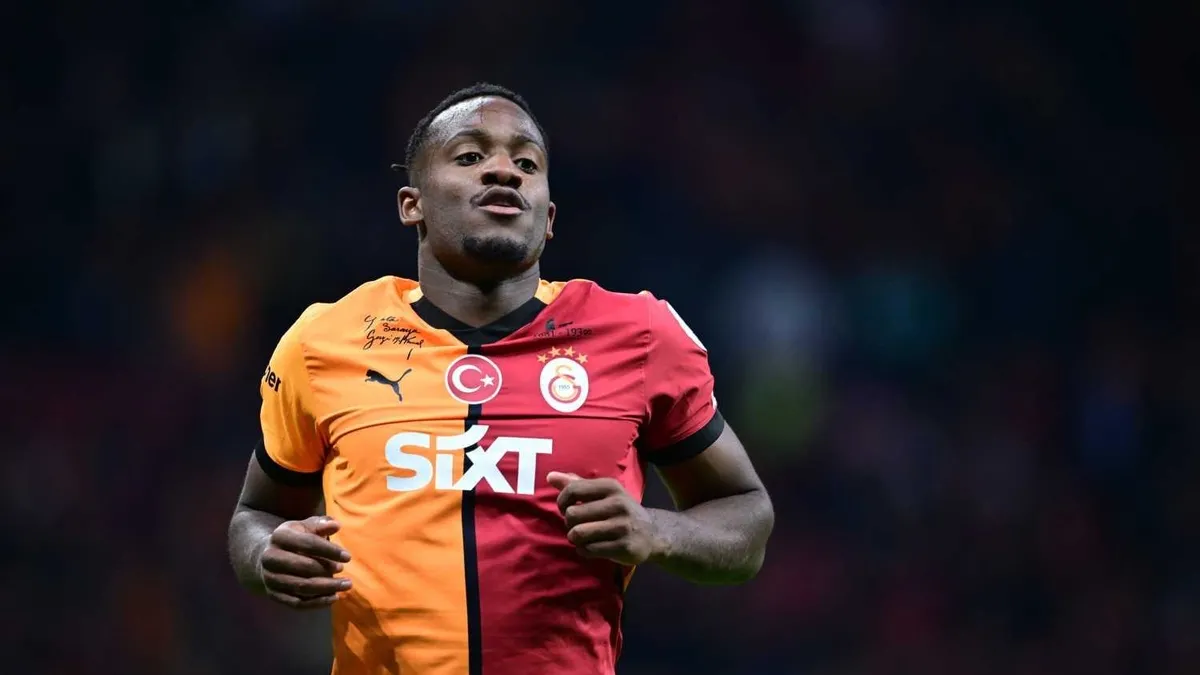 Batshuayi Avrupa'da dibi gördü