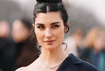 Tuba Büyüküstün’den gizemli aşk paylaşımı: ''İhtimal gerçeğe dönüştü''