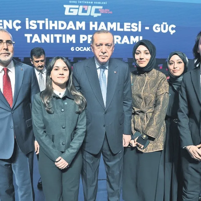 3 milyon gence 445 milyar lira