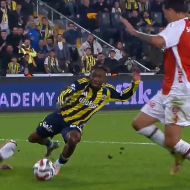 Fenerbahçe penaltı kazandı