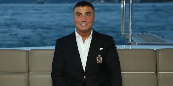 sedat-peker-gozaltina-mi-alindi-tutuklandi-mi-sedat-peker-kimdir-kac-yasinda-nereli-1611056711879.jpg Sedat Peker gözaltına mı alındı? Tutuklandı mı? Sedat Peker kimdir kaç yaşında Türkiye'ye mi dönecek?-3