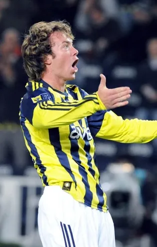 Kanarya'nın yırtıcı defansı Diego Lugano'dan Fenerbahçe itirafı: Hayallerimi süsleyen bir olaydı