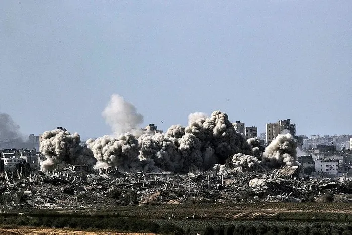 Dünyaca ünlü model Gigi Hadid'ten katil İsrail'e sert tepki: Her Filistinliyi terörist görüyor-3