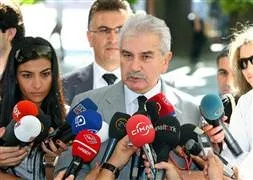 Özbek’ten hükümet hakkında şok iddia