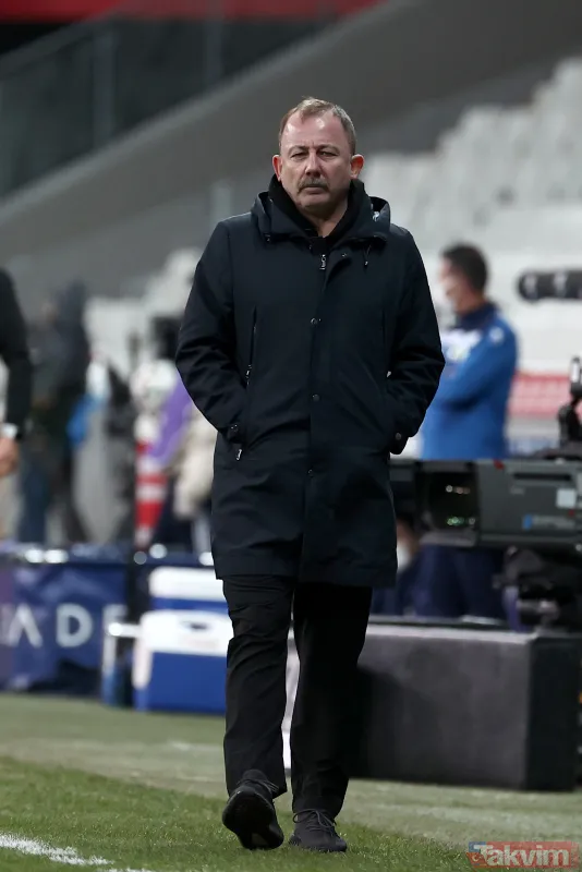 Beşiktaş Teknik Direktörü Sergen Yalçın Alanyaspor galibiyeti sonrası konuştu: Lige geri döndük - 4