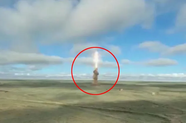 Rusya Kazakistan'da yeni füzesini test etti