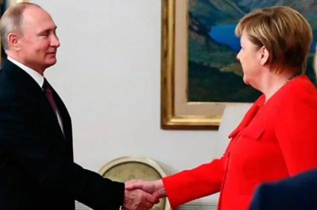 Kritik gelişme! Merkel Putin'i ikna etti