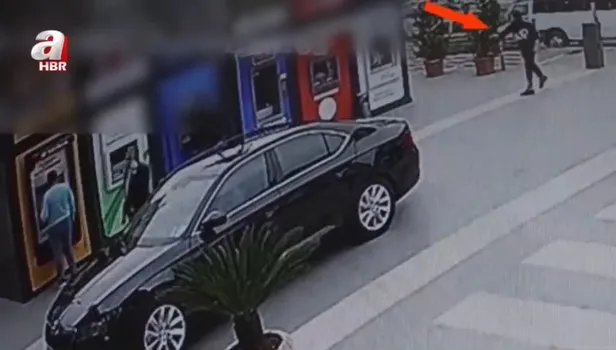 Yomra son dakika! Yomra Belediye Başkanı Bıyık'a silahlı saldırı anı kamerada! Araçtan indiğinde kurşun yağdırdı