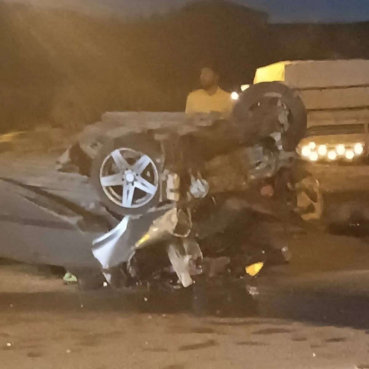 İki otomobil birbirine girdi: 5 yaralı