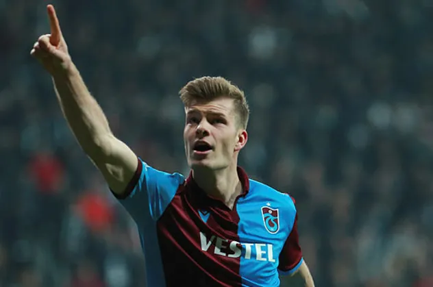 Avrupa'nın devleri peşindeydi! Trabzonspor'un yıldızı Sörloth kararını verdi