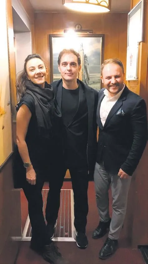 yagmur-tanrisevsin-yine-begeni-topladi-guzel-oyuncu-sempatik-tavirlariyla-dikkat-cekti-1704845798249.jpeg Yağmur Tanrısevsin yine beğeni topladı! Güzel oyuncu sempatik tavırlarıyla dikkat çekti-9