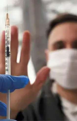 Aşı karşıtlarını bir kez daha düşündürecek haber: Aşısızların hayatını kaybetme oranı 32 kat daha fazla