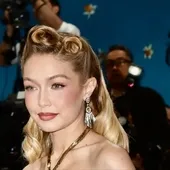 Aşklarını taçlandırıyorlar: Gigi Hadid ve Bradley Cooper evleniyor! İşte düğün tarihleri