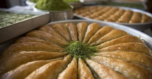 Uzmanı açıkladı: Ramazan Bayramı'nda sindirim problemleri yaşamamak için neler yapılmalı?