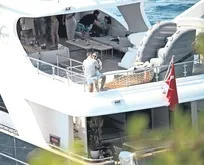 Bodrum’da skandal parti! Teknede rezalet!