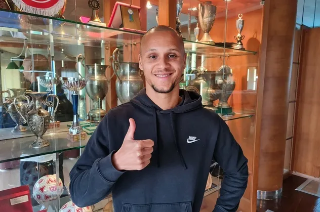 Çaykur Rizespor'un Hollandalı golcüsü Anthony van den Hurk Takvim'e konuştu: Weghorst şaşalı bir forvet değil