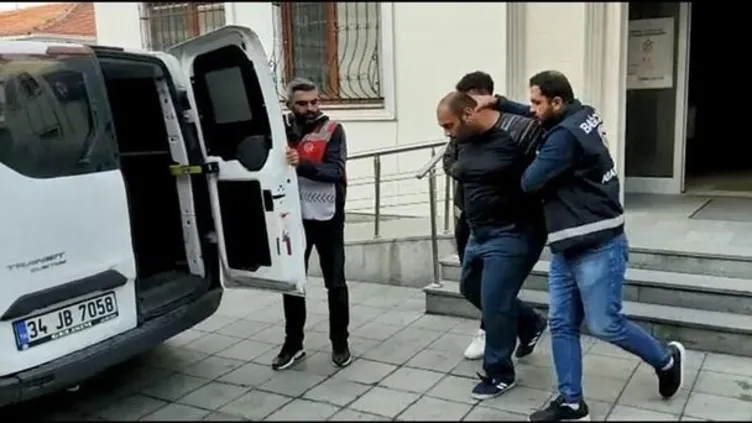 Vahşi cinayette kan donduran detaylar! Bağcılar’da annesinin kafasını kesip sokağa atan Sayan hakim karşısında: Beraatimi istiyorum