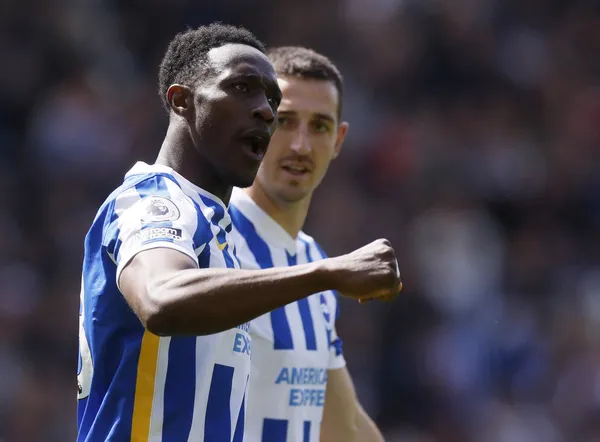 mke-ankaragucu-baskani-faruk-koca-welbeck-iddialari-hakkinda-konustu-gorusmeler-yapildi-1654351005730.jpg MKE Ankaragücü başkanı Faruk Koca Welbeck iddiaları hakkında konuştu! Görüşmeler yapıldı...-4