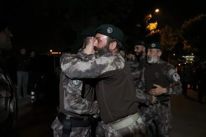 Afrin’den dönen Özel Harekat polisleri ailelerine kavuştu