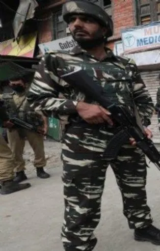 Cammu Keşmir'de çatışma: 4 ölü